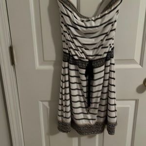 White House Black Market strapless jersey knit shirt dress